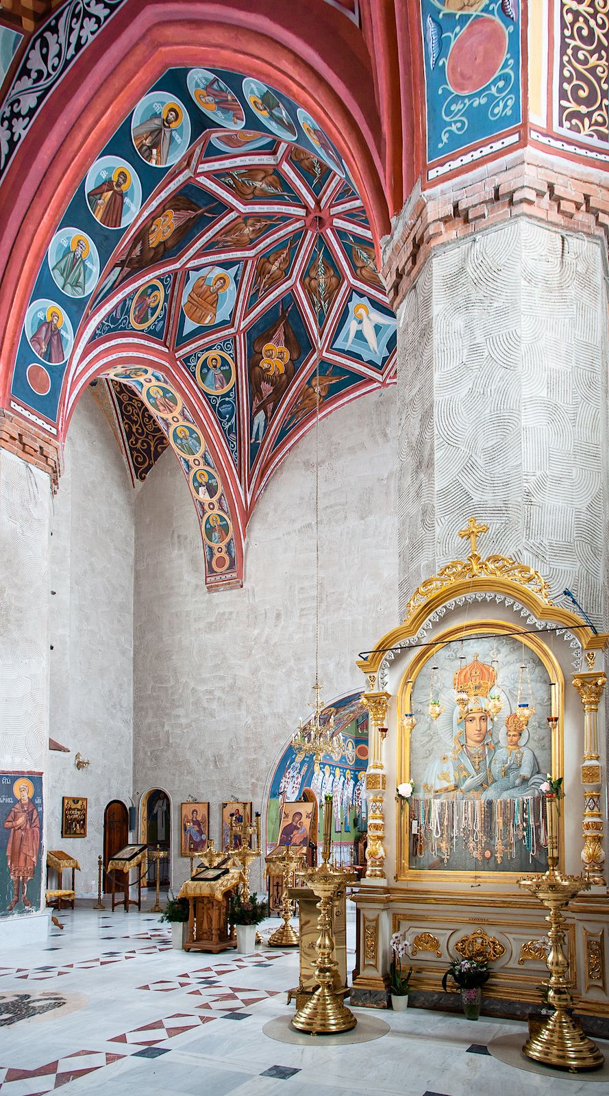 * cerkiew obronna w Monasterze Zwiastowania Przenajświętszej Bogarodzicy w Supraślu *