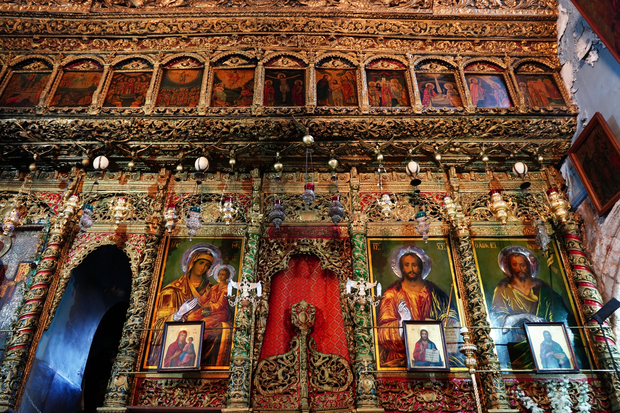 Iconostasis of St. Jacob Orthodox Cathedral in Jerusalem