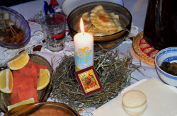 Sheep1389 
Christmas table at home 
2018-12-24 17:22:00