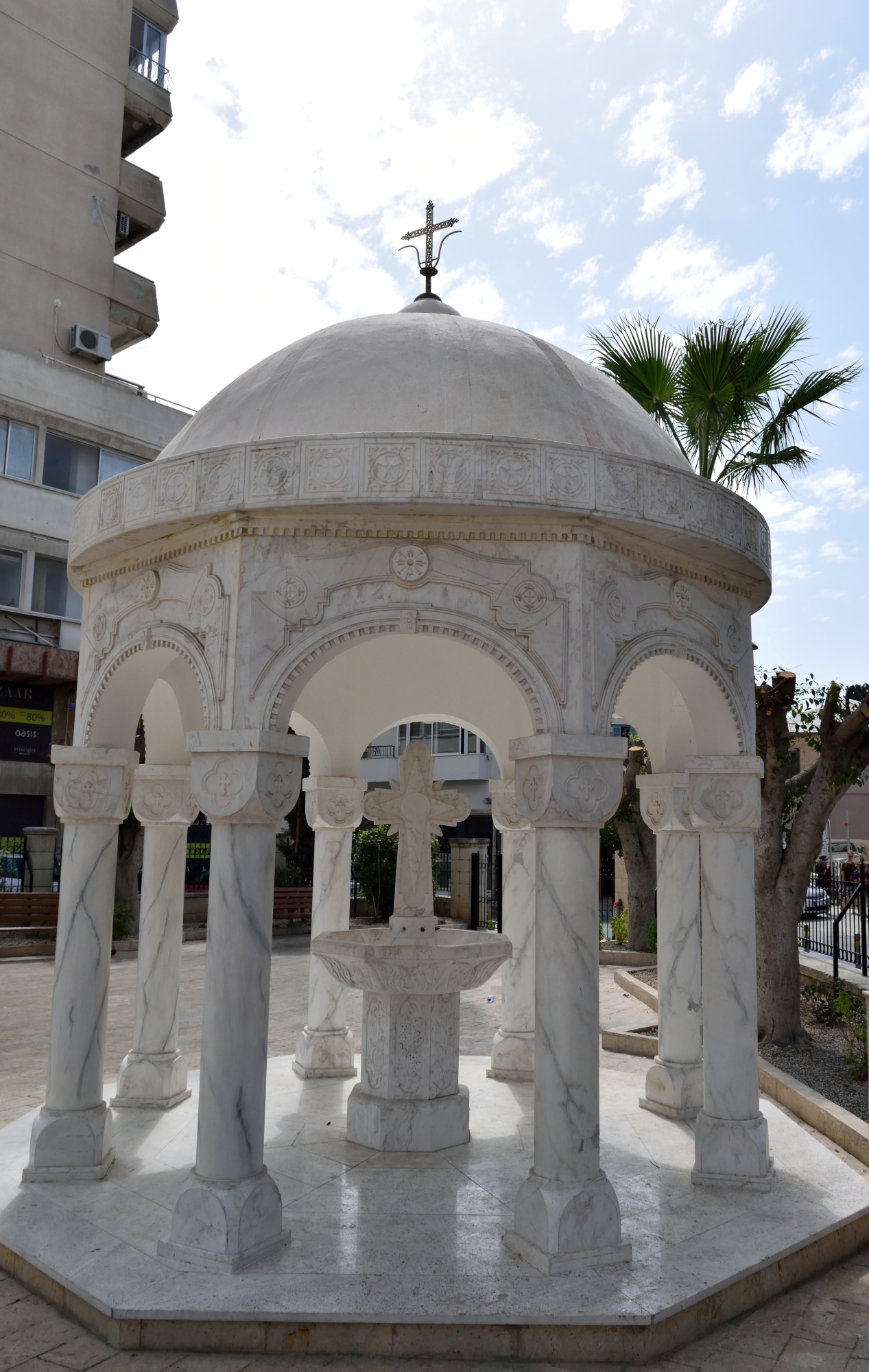 Źródełko przy soborze w Limassol