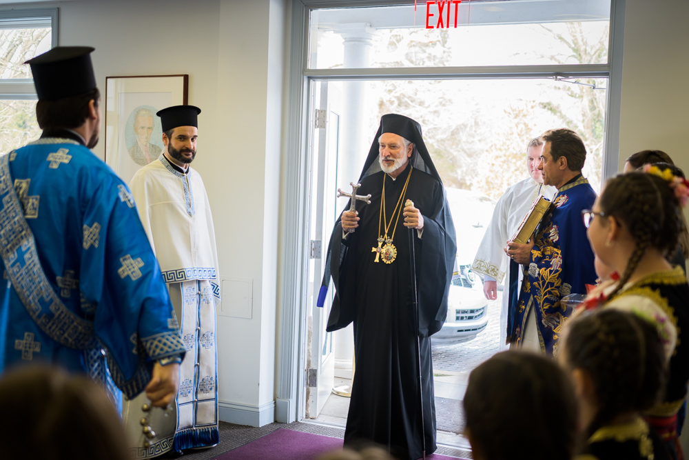 Hierarchical Divine Liturgy with His Grace, Bishop Irinej