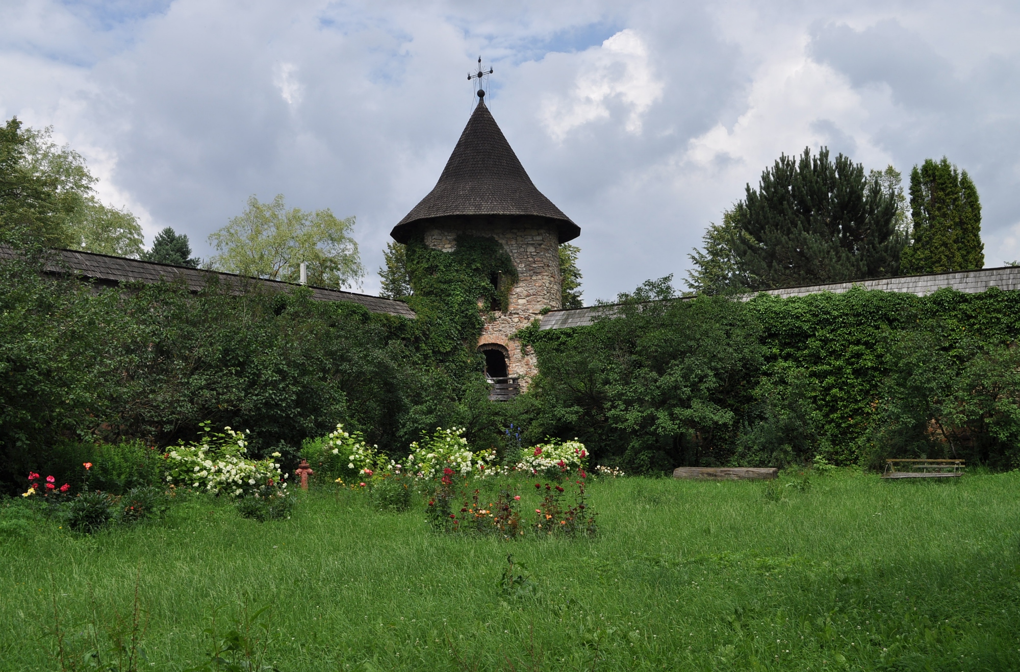 Mănăstirea MOLDOVIŢA