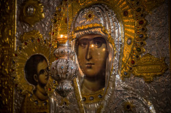 myloshhh 
Икона Богородице Тројеручице у цркви Вазнесења Христовог у Убу 
27 
2019-03-09 15:14:37