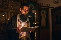 lukasz 
Pobłogosławcie, ojcowie święci, darujcie mi grzesznemu 
27 
2019-03-14 22:52:41