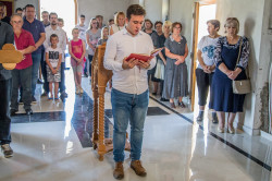 myloshhh 
Читање Апостола 
2019-03-15 20:32:07