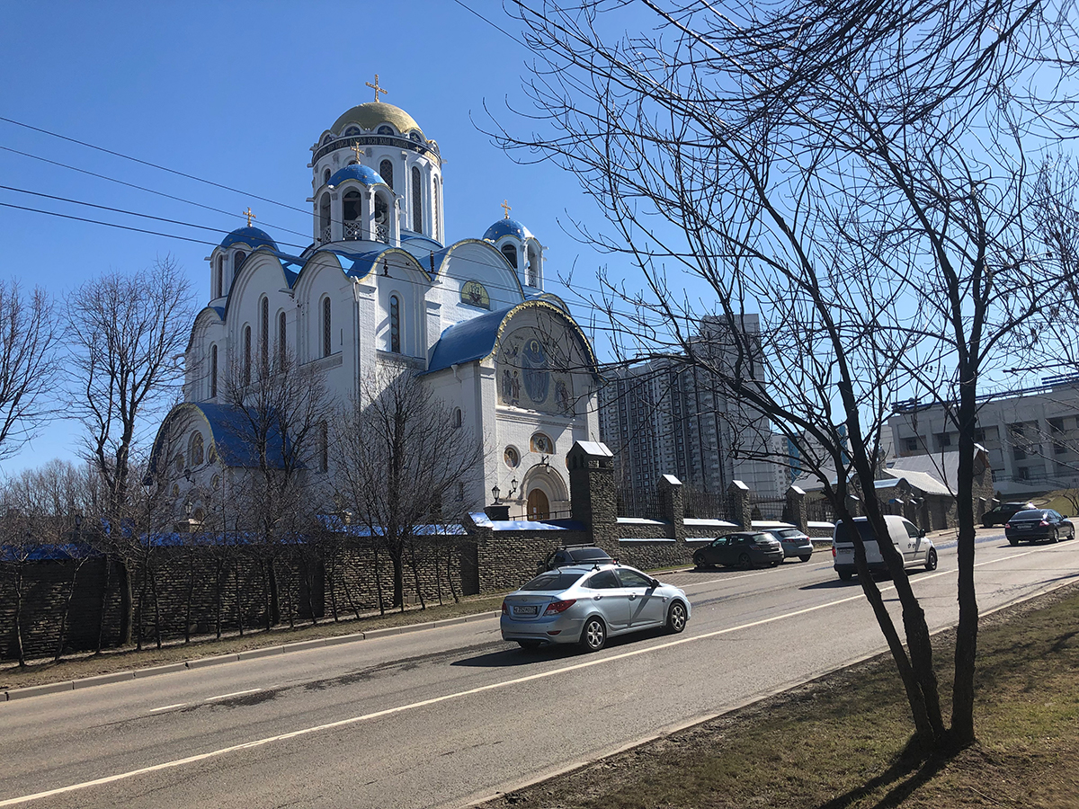 Покровский храм. Весна