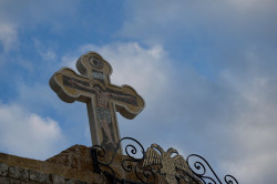 Sheep1389 
Cross of an Orthodox church in Byblos 
2019-04-03 11:39:26