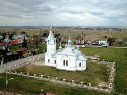 jarek1 
Orthodox church in Białystok-Fasty 
2019-04-16 11:36:17