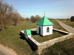 jarek1 
The Orthodox chapel in Baciuty  
2019-04-20 16:31:39