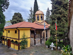 stoynev 
Храм "Успение Богородично", кв. Горни Воден, гр. Асеновград 
2019-04-22 10:27:50