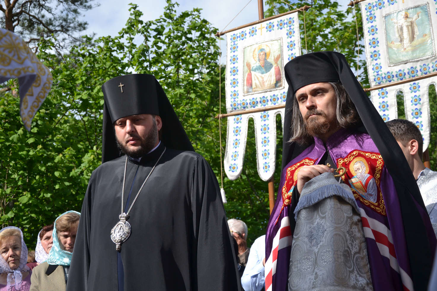 Архієпископ Нестор та архієпископ Тихон Православної Церкви України