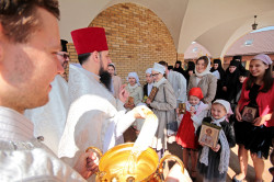 jarek1 
Easter Week in Zwierki Convent 
2019-05-11 21:10:44