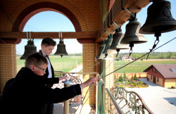 jarek1 
Easter Week in Zwierki Convent 
2019-05-11 21:11:12