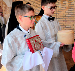 jarek11 
Easter Services in Zwierki Convent  
2019-05-11 21:15:11