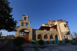 alik 
Orthodox church "Tabor" in Tirana 
2019-05-25 23:43:45