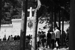 Nadezda-1966 
Маузолеј Српским јунацима -Албанска Голгота Острво Видо,Mauzolej Srpskim Junacima -Ostrvo Vido    
2019-05-27 16:42:40