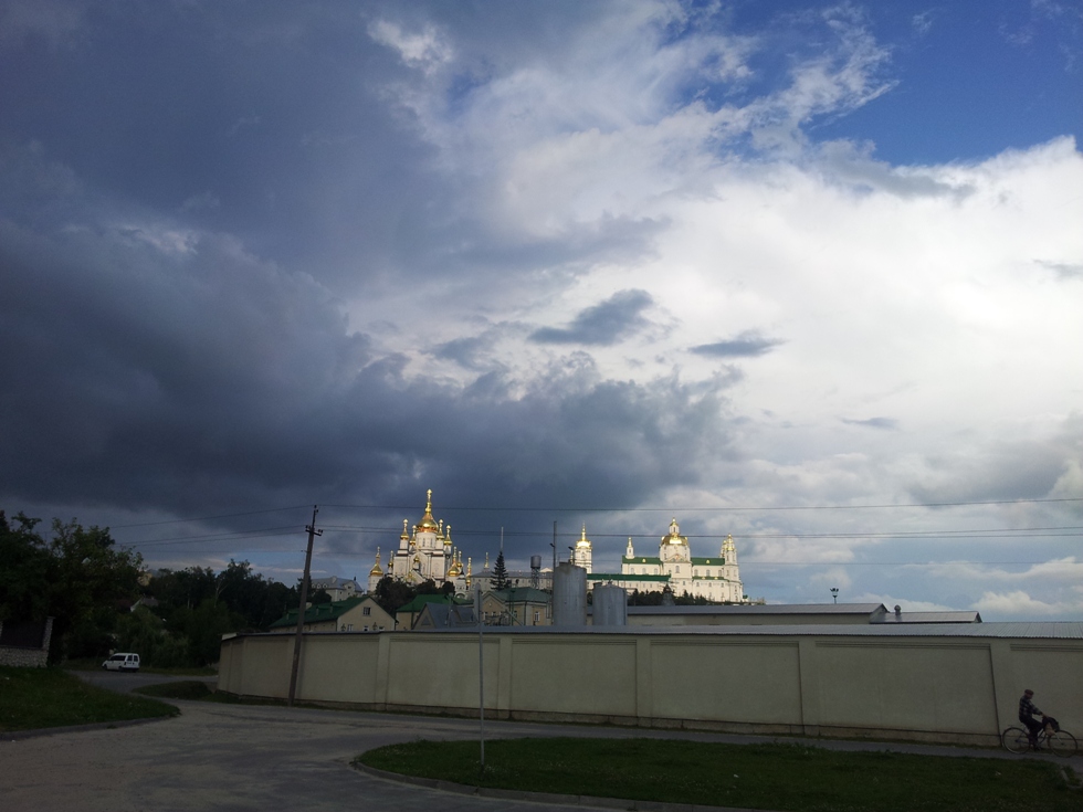 Почаевская Лавра с западной стороны