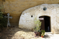 jarek11 
St. Sosomenos cave 
2019-06-07 08:33:15