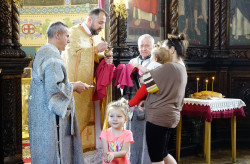 jarek11 
Eucharist in st. Nicholas church in Stara Zagora 
2019-06-13 18:42:27