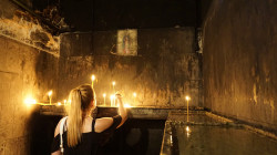 Malczyk 
Praying girl with candle 
2019-07-17 22:51:50