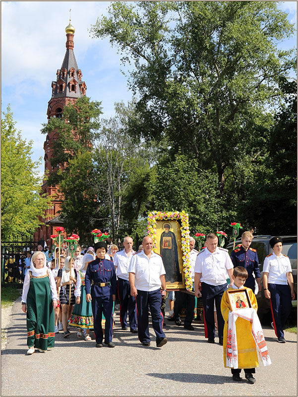 Крестный ход в честь прп. Сергия Радонежского