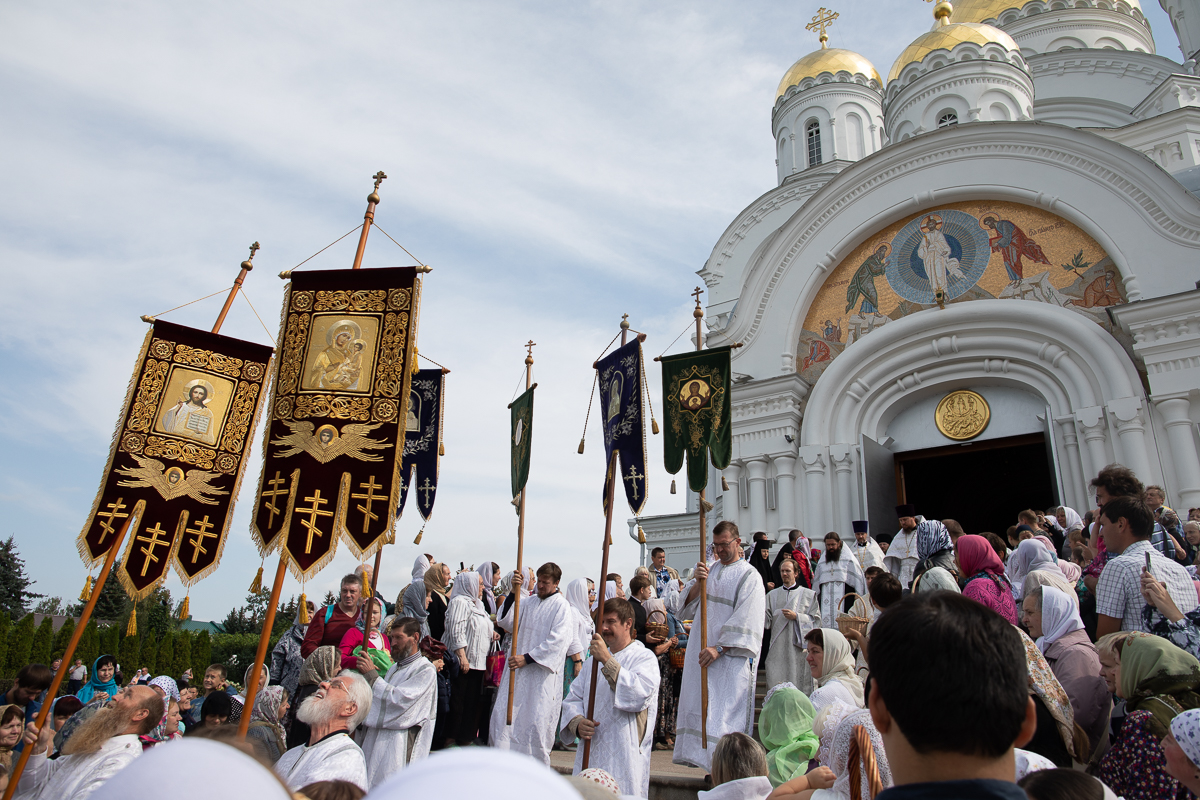 Дивеево. Крестный ход на Преображение