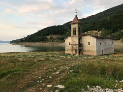 Zarko777 
old church st Nikola under wather - Mavrovo 
2019-08-04 01:29:00