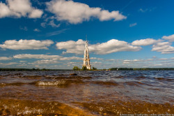 AlexG 
Вечер в Калязине 
25 
2019-08-14 10:19:16