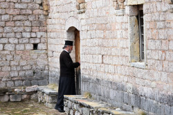 alik 
Archangels Orthodox church in Voskopoje 
2019-08-15 11:40:28