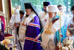 jarek1 
All-Night Vigil at Holy Mountain of Grabarka. The feast of Transfiguration 
2019-08-31 13:34:47