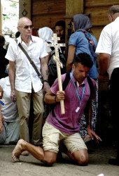 jarek11 
Pilgrims on Grabarka  
2019-08-31 13:39:03