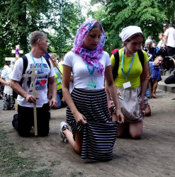 jarek1 
Pilgrims on Grabarka 
2019-09-02 13:36:00