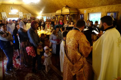 jarek11 
Divine Liturgy in temporary chapel in Hagia Sophia parish in Warsaw  
2019-09-10 22:52:35