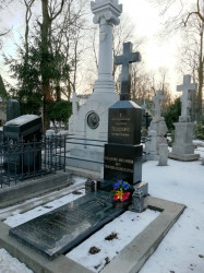 jarek 
The Orthodox cementary in Warsaw  
2019-10-19 07:42:57