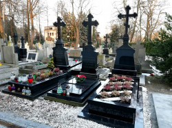 jarek 
The Orthodox cementary in Warsaw 
2019-10-21 07:59:15