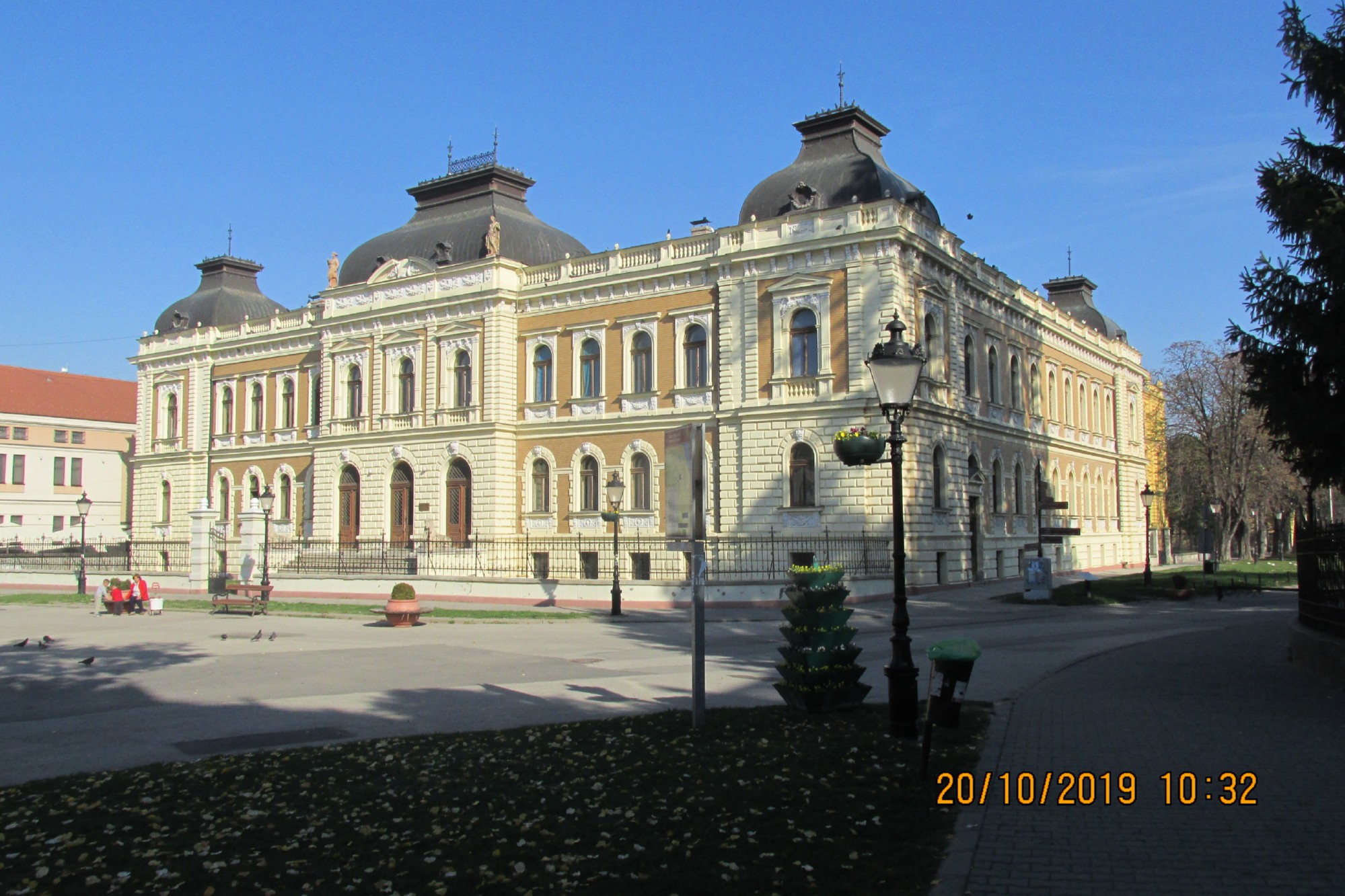 PRAVOSLAVNA BOGOSLOVIJA U SREMSKIM KARLOVCIMA