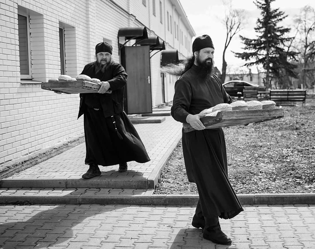 Из серии "Мужской монастырь"