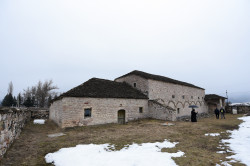 alik 
Archangels Orthodox church in Voskopoje 
2019-12-17 23:35:32