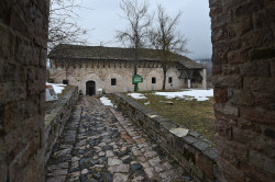 alik 
Kisha e Shën Mërisë, Voskopojë 
2019-12-23 00:59:11