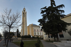alik 
Cathedral in Tirana 
2019-12-31 01:20:08