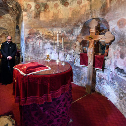 alik 
Manastiri i Shën Podhromit 
2020-01-12 20:39:57