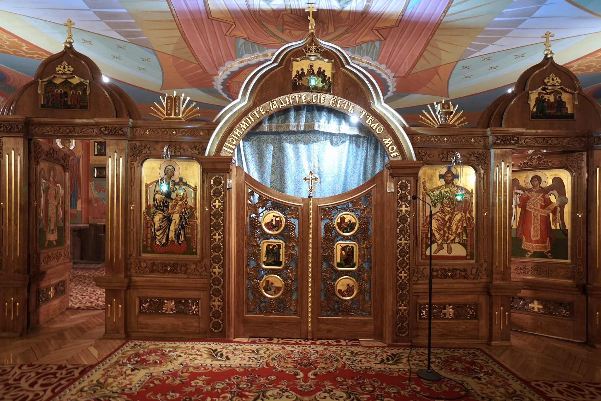 The "Unexperted Joy" Orthodox altar of Holy Spirot church in Białystok