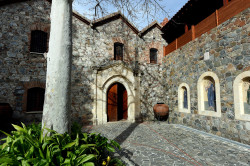 alik 
Monaster Machairas 
2020-02-09 19:08:35