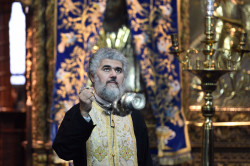 alik 
Fr Benedict Ioannou 
2020-02-19 22:32:57