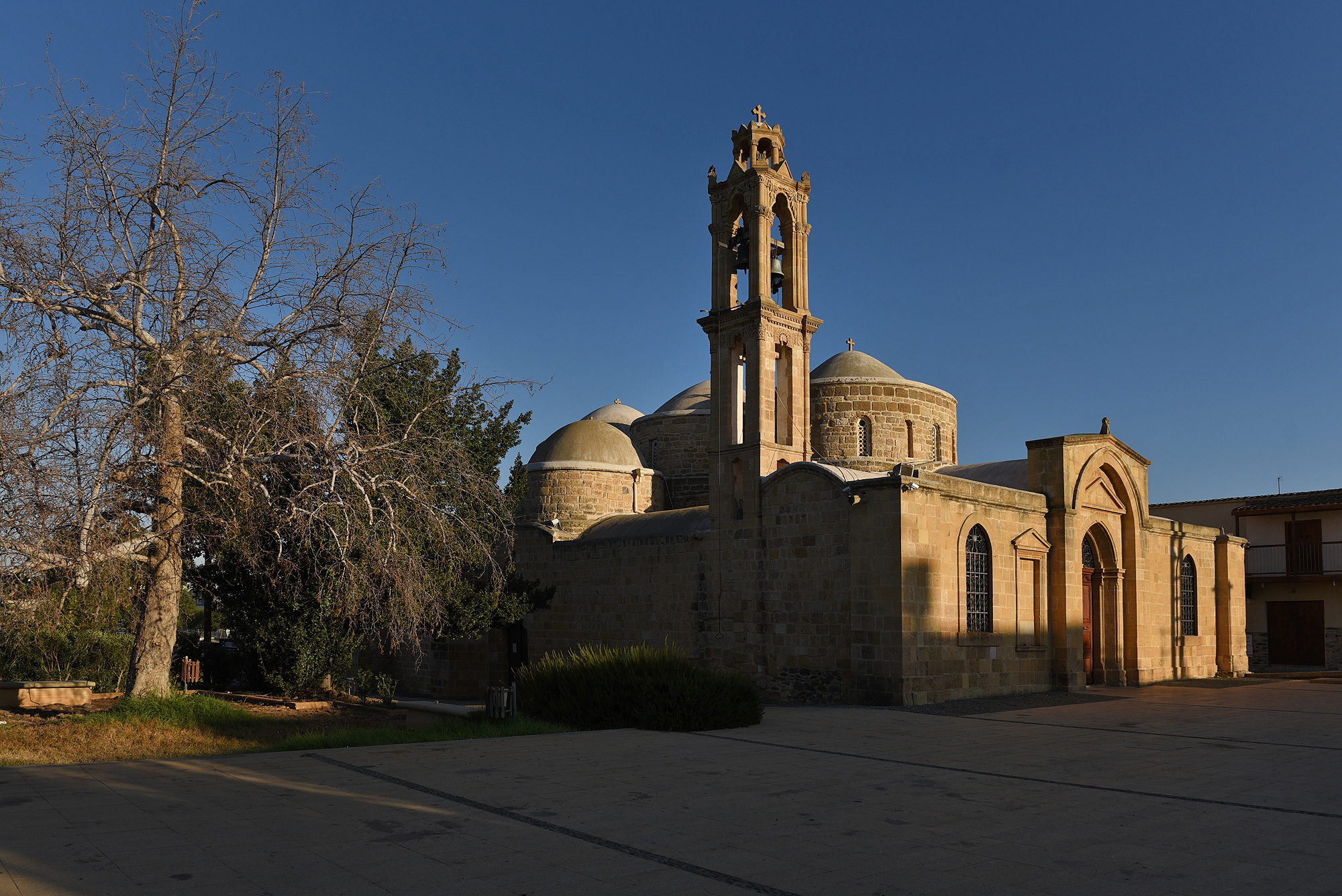 Apostles Varnavas and Ilarionas, Peristerona