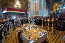 jarek 
Blessing of kolivo in the momory of St. Thedore Thyrone in St. Nicholas Cathedral in Białystok 
2020-03-09 11:27:54