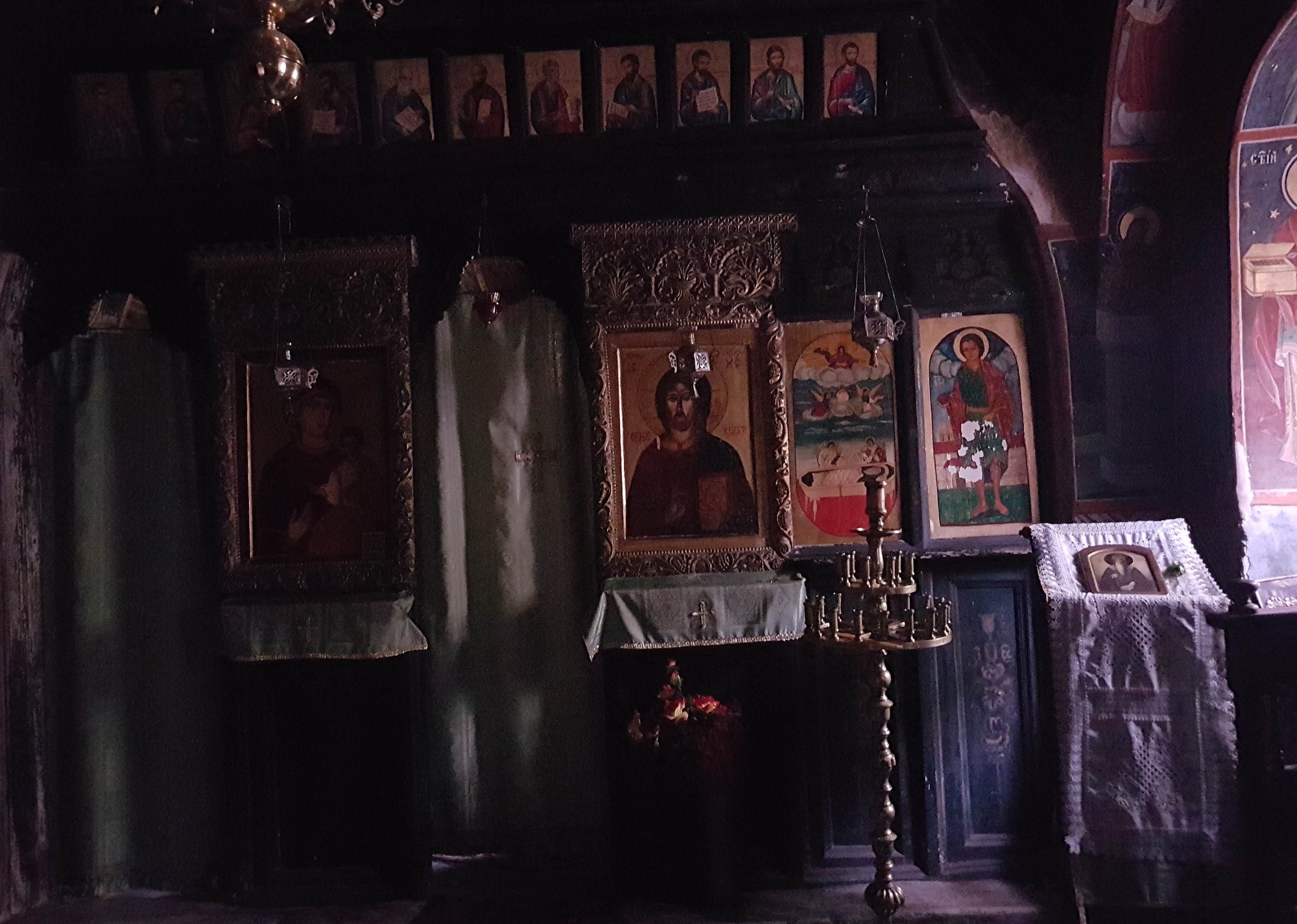 the alter in the church  with st.John of Rila grave