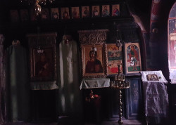 andreibelchev 
the alter in the church  with st.John of Rila grave 
2020-04-03 22:48:56