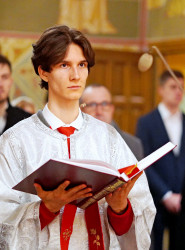 jarek11 
Paschal Divine Liturgy in Zwierki Convent 
2020-04-20 14:21:31