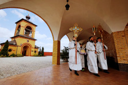 jarek1 
Bright Monday Paschal procession in Zwierki Convent 
2020-04-20 18:19:06